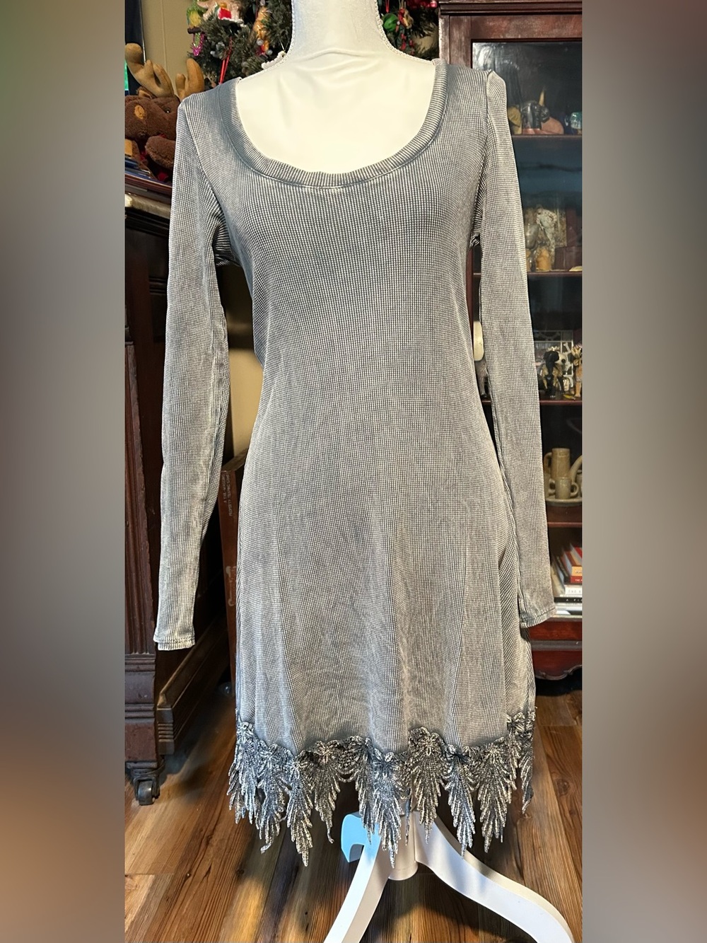 T Party Fashion Gray Long Sleeve Knit Dress with Lace Trim